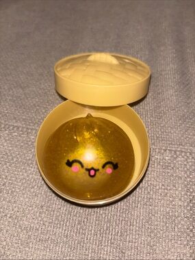 Rare mini gold dumpling squishy